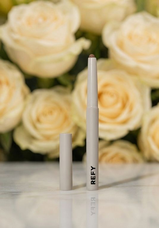 Карандаш для губ [Коричневый/Umber] REFY Lip Blur Lip Liner 0,85г