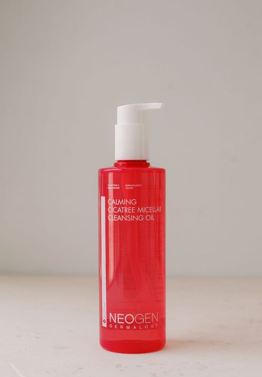 Мицеллярное гидрофильное масло с экстрактом центеллы азиатской Neogen Dermalogy Real Cica Micellar Oil 300ml