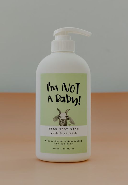 Детский гель для душа с козьим молоком I'm Not A Baby Kids Body Wash 500ml