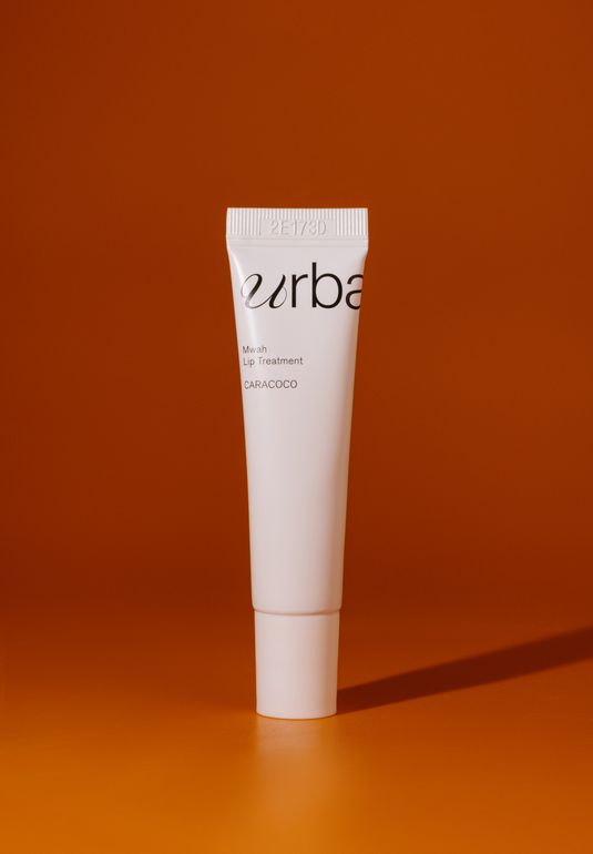 Бальзам для губ URBANAND Mwah Lip treatment CARACOCO 13g