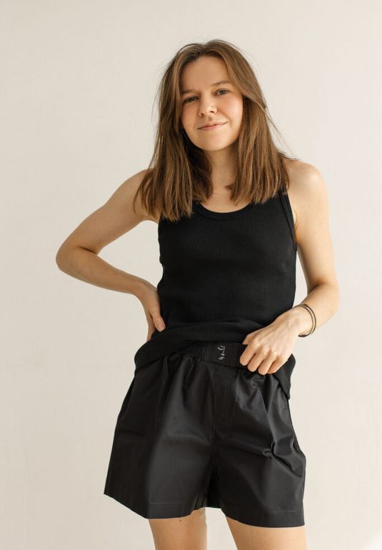 Шорты черные без разрезов "Для плотных завтраков" - Размер S