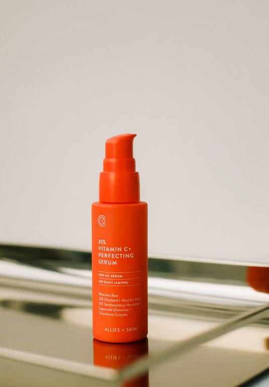 Масляная сыворотка с витамином С 35% ALLIES OF SKIN 35% Vitamin C + Perfecting Serum 30ml