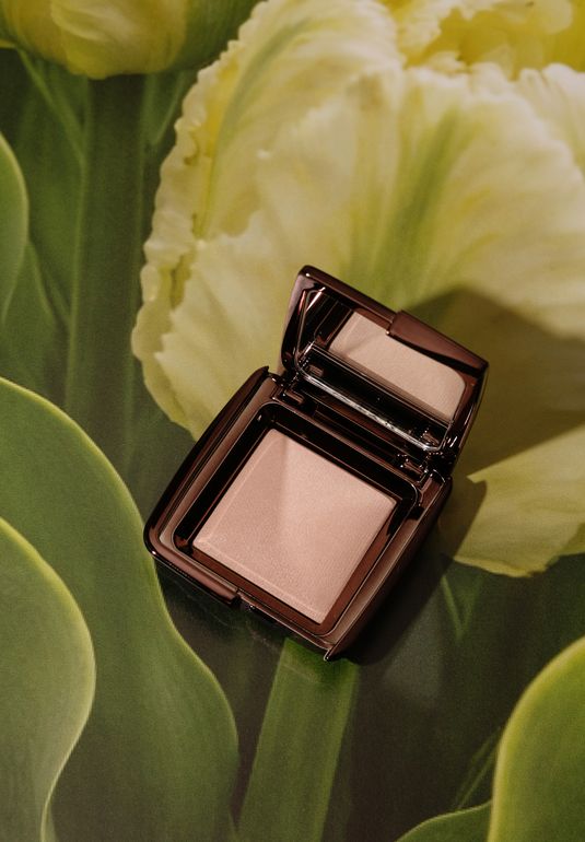 Подсвечивающая пудра для лица в мини - формате [Dim Light] HOURGLASS Mini Ambient Lighting Powder 1,3г