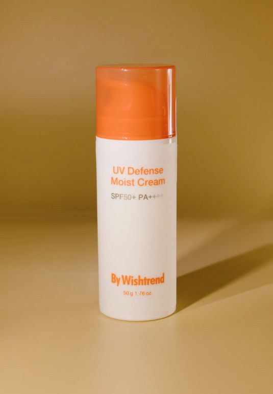 Увлажняющий крем для защиты от ультрафиолета BY WISHTREND UV Defense Moist Cream SPF50+ PA++++ 50g