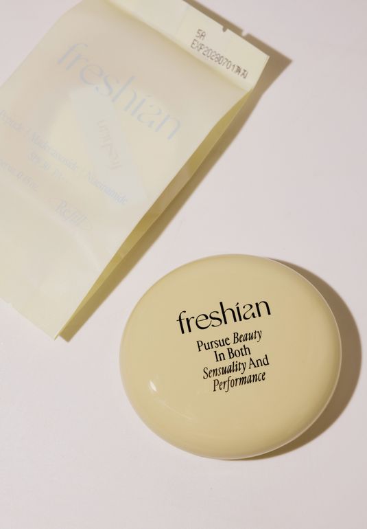 Кушон для лица на основе пептидов №201 Freshian Egg Like Peptaserum Vegan Cushion №201 SPF35/PA++ 13g*2 