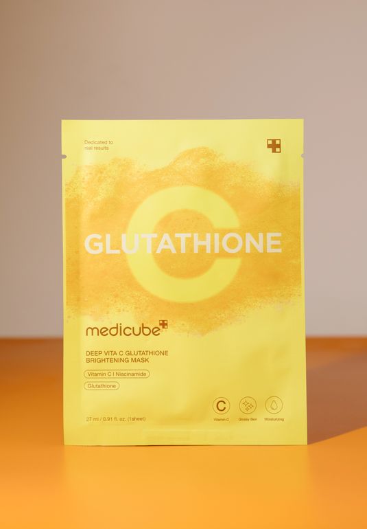 Тканевая маска для лица с глутатионом medicube Deep Vita C Glutathione Brightening Mask 27мл