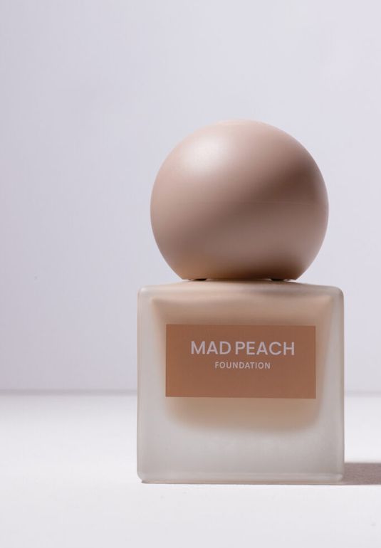 Увлажняющее тональное средство MAD PEACH Style Fit Foundation [1.0 Glow Beige] 30ml
