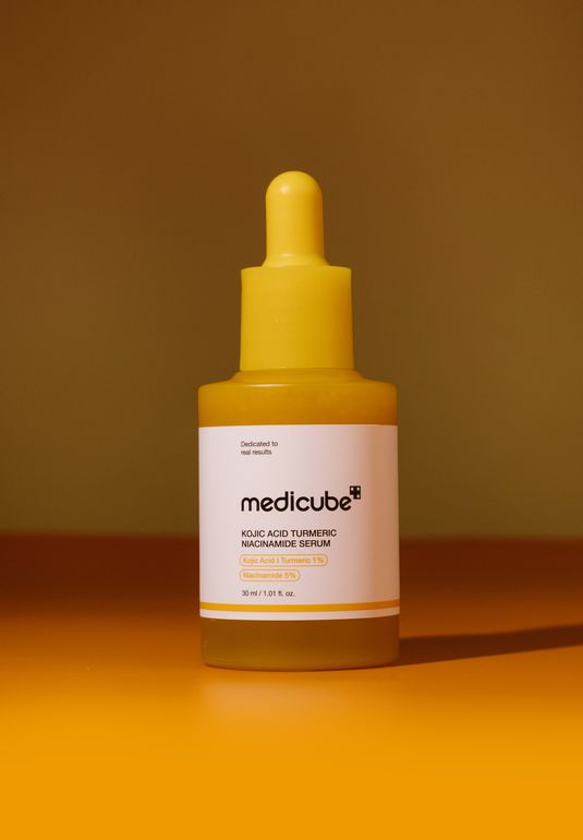 Сыворотка с ниацинамидом medicube Kojic Acid Turmeric Niacinamide Serum 30ml