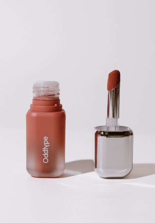 Блеск для губ ODDTYPE Unseen Balloon Tint [245 Geek] 3g