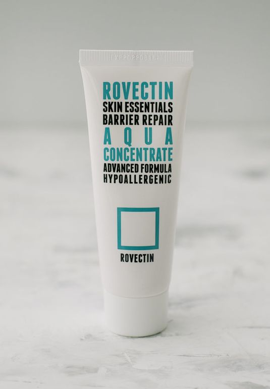 Крем увлажняющий с гиалуроновой кислотой ROVECTIN Skin Essentials Barrier Repair Aqua Concentrate 60ml
