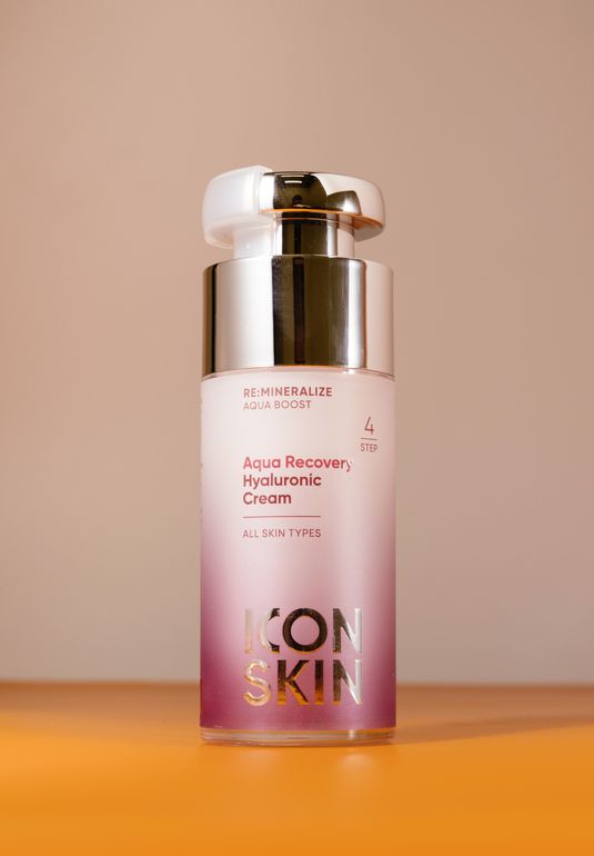 Увлажняющий крем с минералами и гиалуроновой кислотой ICON SKIN Aqua Recovery Hyaluronic Mineral Cream 30ml