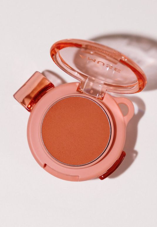 Нежная пудра для макияжа губ и щек Amuse Powder Lip&Cheek [04 Honey Me] 4g