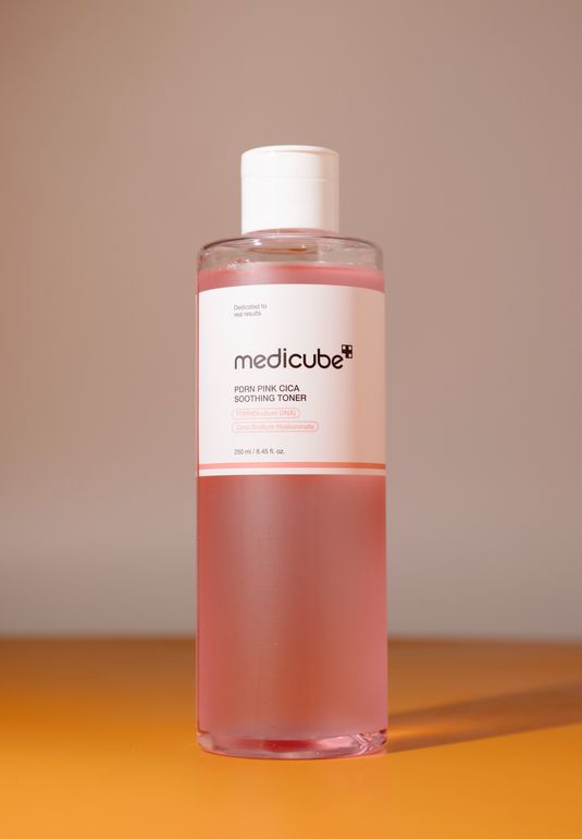 Пептидный тонер с ПДРН medicube PDRN Pink CICA Soothing Toner 250ml