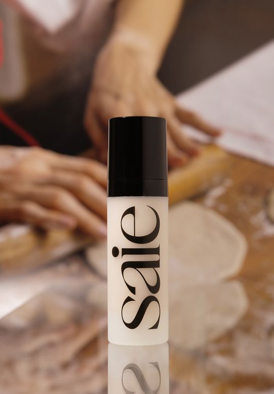 Сияющая база для макияжа Saie Glowy Super Gel Multipurpose Illuminator [Starglow] 15мл