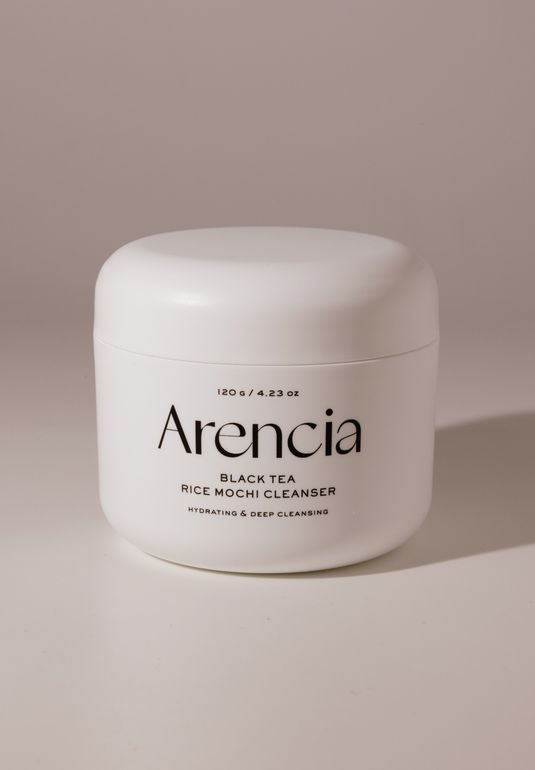 Пенка для глубокого очищения кожи Arencia Black Tea Rice Mochi Cleanser 120g
