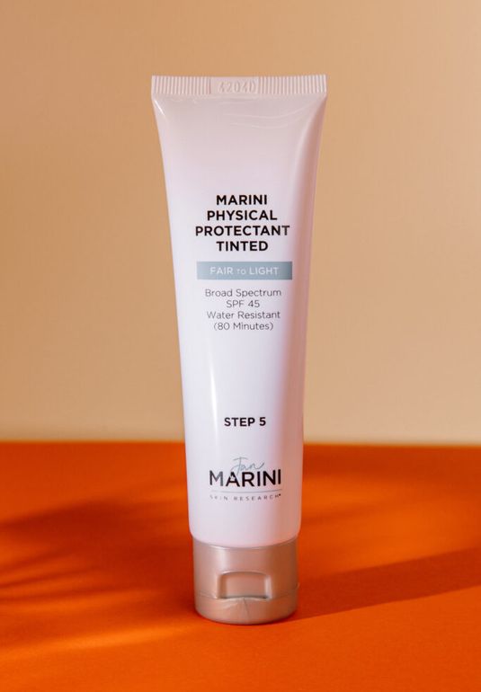Солнцезащитный водостойкий крем с тональным эффектом на физических фильтрах JAN MARINI Marini Physical Protectant SPF 45 (Tintend Light) 57g
