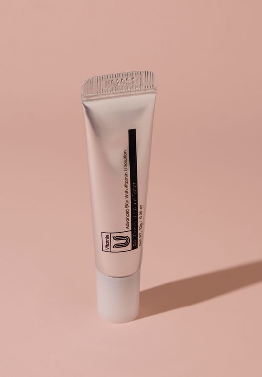 Ревитализирующая сыворотка для губ с витамином U и пептидами CU: Vitamin U Lip Veil Serum 10гр 