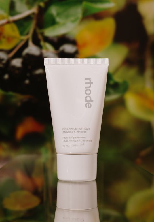 Освежающий бальзам-пенка для умывания rhode Pineapple Refresh 40ml