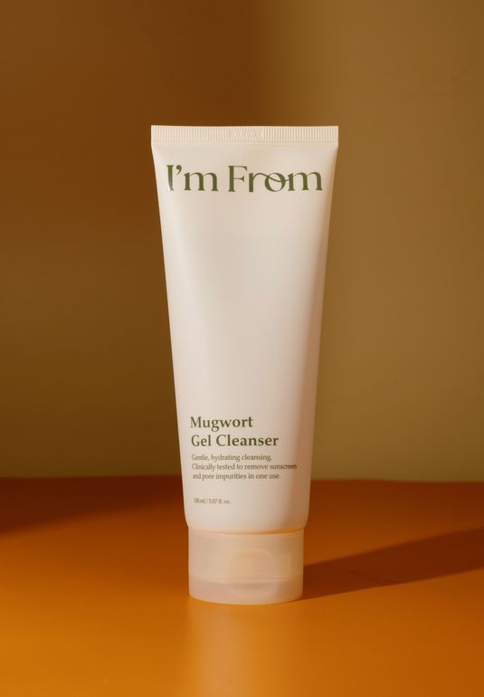 Мягкий гель для умывания с 60% экстрактом полыни I'm from Mugwort Gel Cleanser 150мл