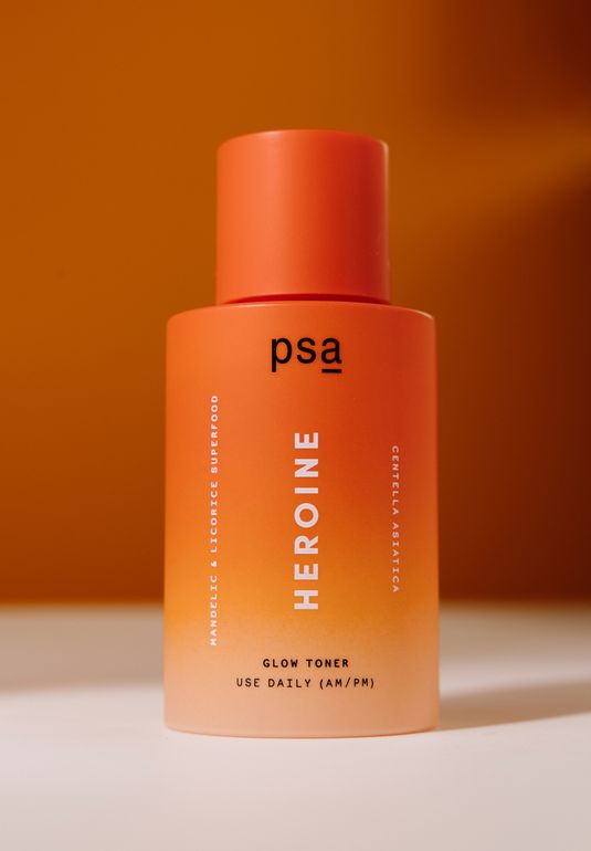 Мягкий тонер с AHA-кислотами PSA HEROINE: Mandelic & Licorice Superfood Glow Toner 100мл