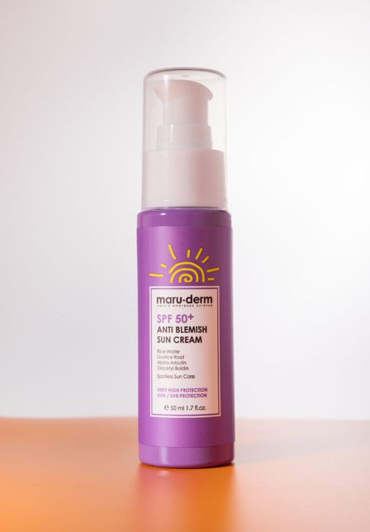 Осветляющий солнцезащитный крем для лица Maruderm SPF 50+ Anti Blemish Sun Cream, 50мл