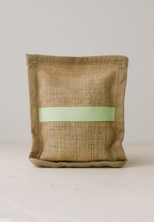 Натуральная мочалка-скраб для тела с мылом с экстрактом центеллы So Natural Smooth Body Bubble Bath Cica Soap 160g