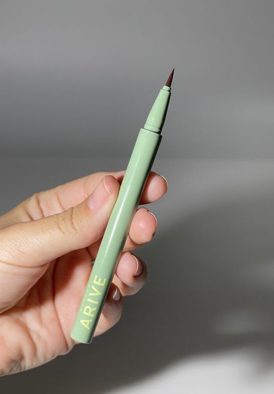 Почти даром// Подводка для глаз [02 Коричневый/02 Brown] Arive Makeup Eyeliner Pen 0,55мл