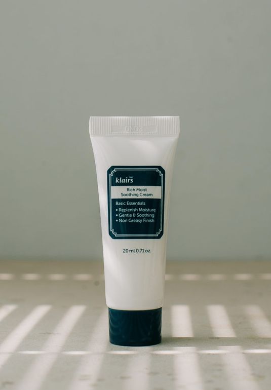 Ваш любимый базовый крем в дорожном формате KLAIRS Rich Moist Soothing Cream 20ml