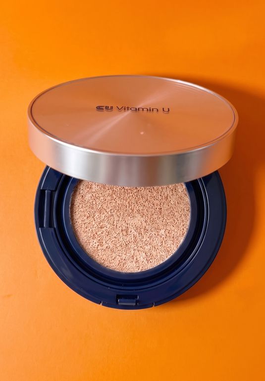 Компактное тональное средство с эффектом сияния CU: VITAMIN U Coverfit Cushionpact №21 SPF 50+/ PA++++ 15г+15г 
