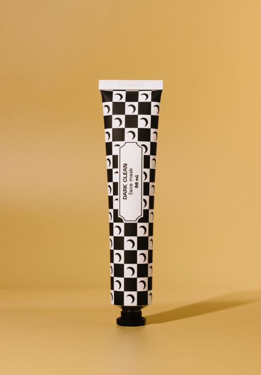 Угольная маска для лица CHA U KAO DARK CLEAN Face Mask 50ml