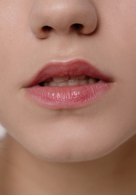 Бальзам для губ "Багровая роза" SHAISHAISHAI Sun Kissed Plumping Lip Balm 4g (07) CRIMSON ROSE