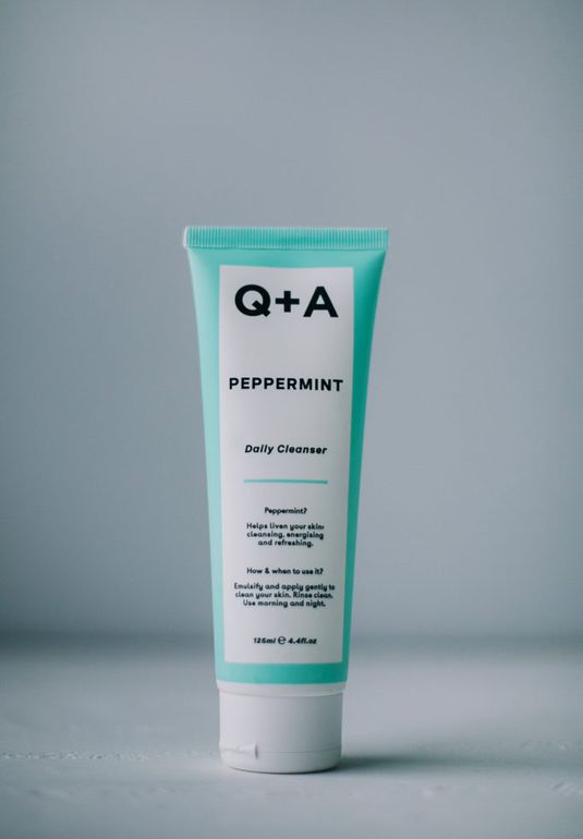 Очищающий гель для лица Q+A Peppermint Daily Cleanser 125 мл