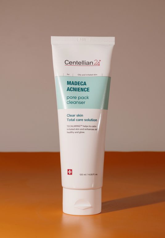Глиняная маска-пенка для очищения пор Centellian24 Madeca Acnience Pore Pack Cleanser 120ml