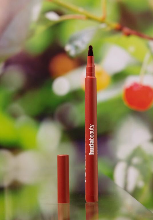 Стойкий карандаш для губ [Cinnamon] huda beauty Lip Contour Lip Stain for 12-Hour Wear 1мл