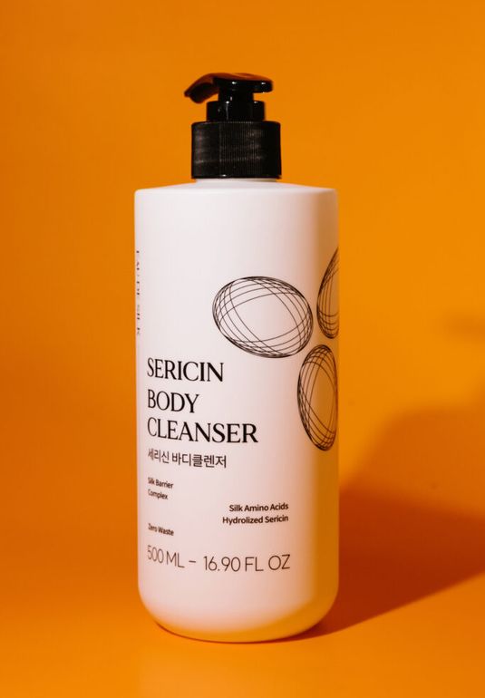 Очищающее средство для тела Eau De Silk Sericin Body Cleanser 500ml