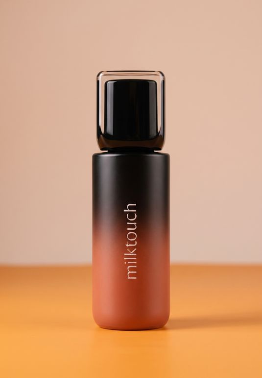 Стойкий карандаш-помада для губ [05 Black Fig] milktouch Black Peel Off Lip Tattoo 4,5г