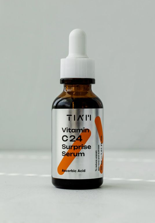 Сыворотка на безводной основе с высоким содержанием (22%+2%) витамина С TIAM Vitamin C24 Surprise Serum 30ml