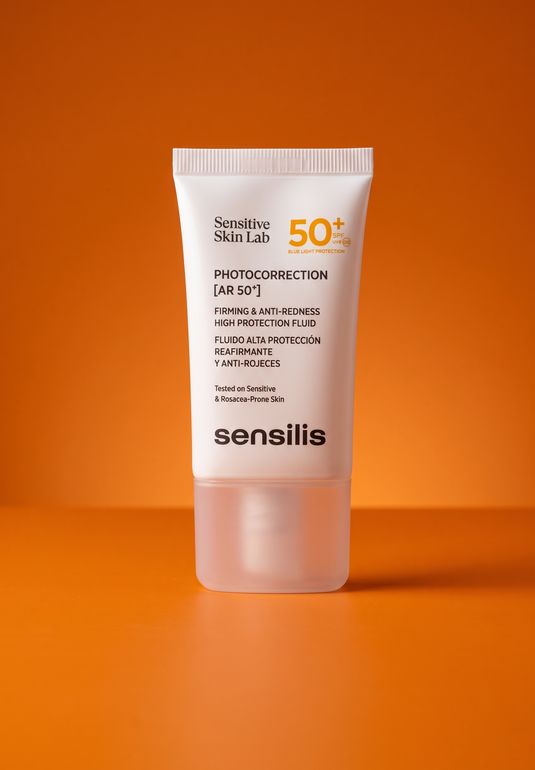 Укрепляющий флюид SPF50+ для чувствительной кожи SENSILIS Photocorrection [AR 50+] 40мл