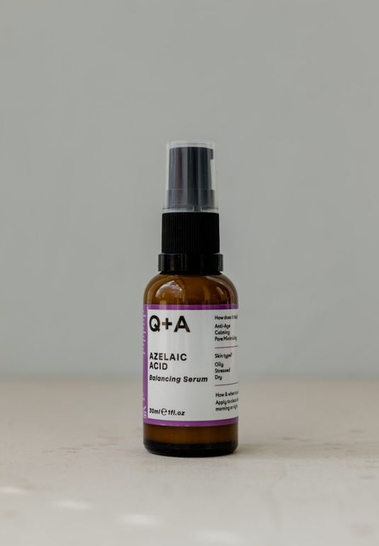 Сыворотка с азелаиновой кислотой Q+A  Azelaic Acid Balancing Serum 30ml