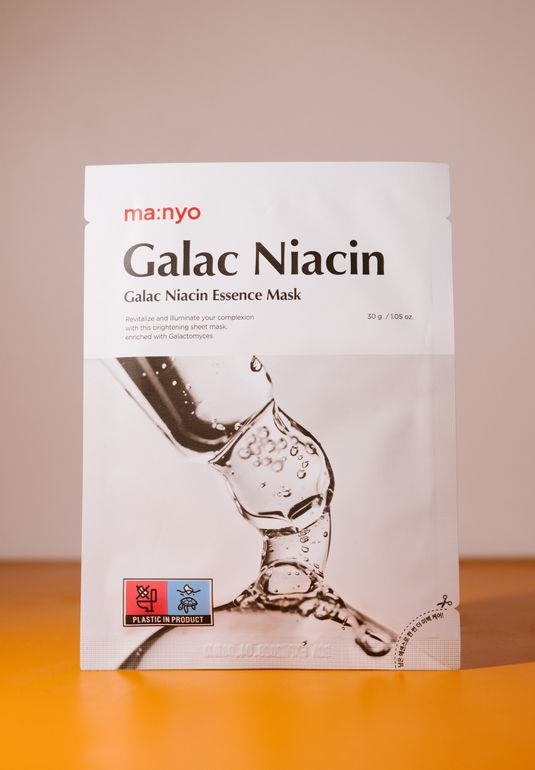 Маска тканевая одноразовая для выравнивания тона Manyo Galac Niacin Essence Mask 30g