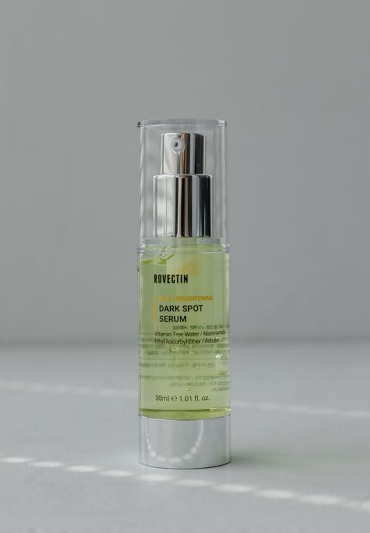 Осветляющая сыворотка ROVECTIN Vita Dark Spot Serum 30ml