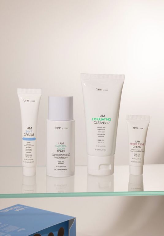 Тревел набор для жирной и комбинированной кожи 'AM CODE Travel Kit For Oily To Combination Skin 50ml/10ml/60ml/15ml