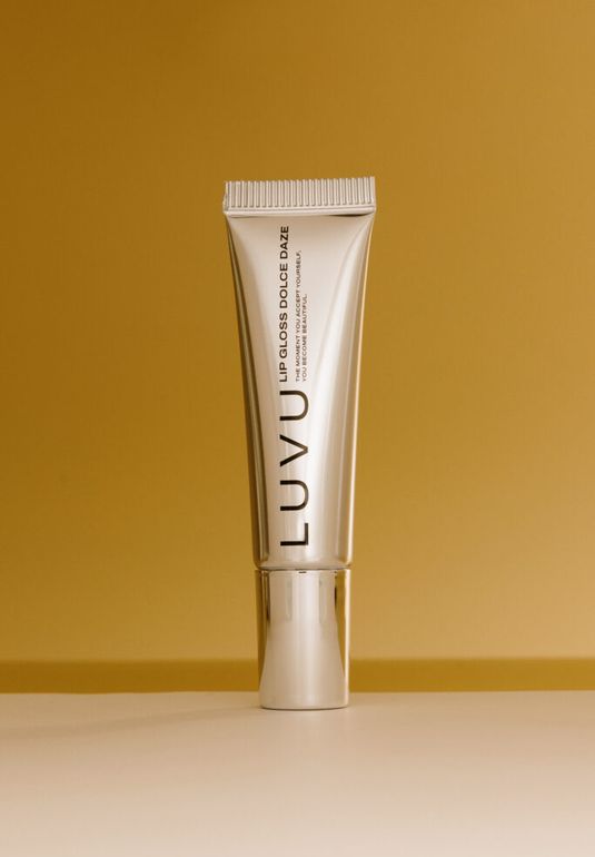 Блеск для губ с ароматом испанского десерта dulce de leche LUVU Lip Balm Dolce Daze 10 ml