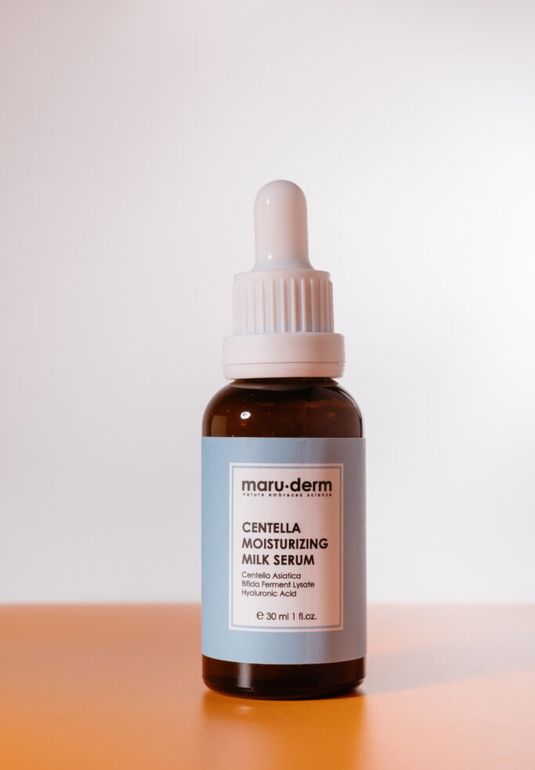Успокаивающая молочковая сыворотка Maruderm Centella Moisturizing Milk Serum 30ml
