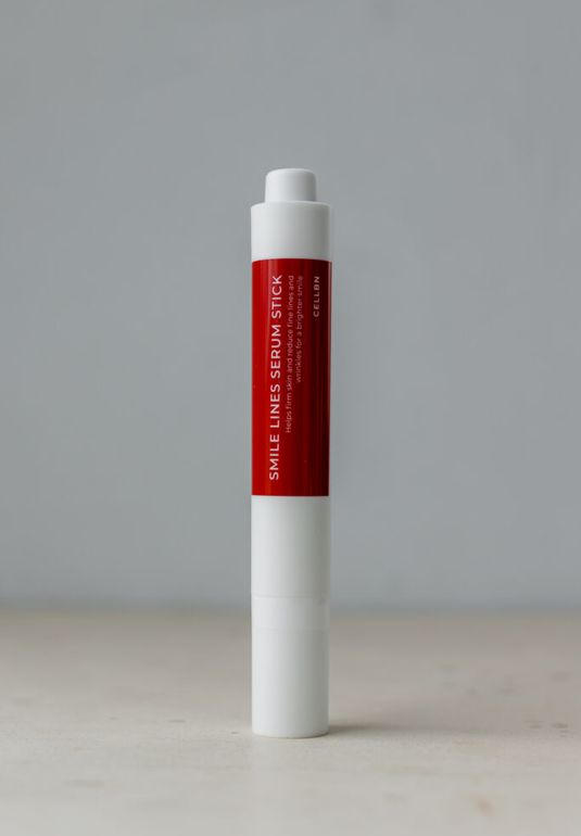 Сыворотка-стик для разглаживания мимических морщин CELLBN Smile Lines Serum Stick 15 ml