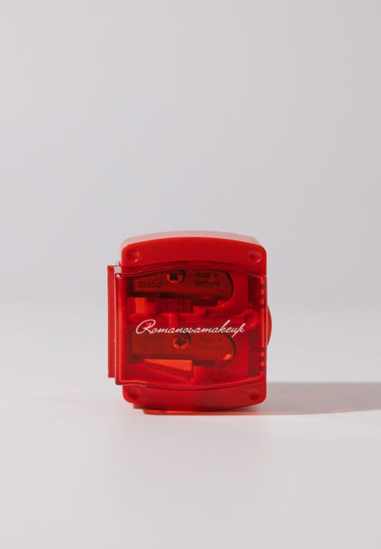 Точилка двойная Romanovamakeup 