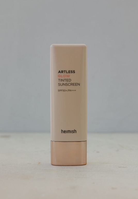 Солнцезащитный крем с оттенком HEIMISH Artless Glow Tinted Sunscreen SPF50+ PA+++ 40ml