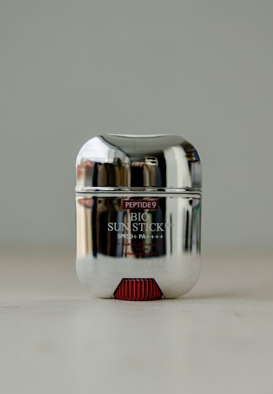 Солнцезащитный стик с пептидами PRO версия MEDI-PEEL Peptide 9 Bio Sun Stick PRO SPF50+PA++++ 20 g