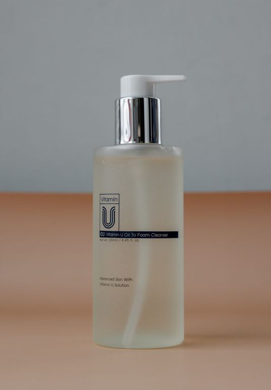 Очищающее масло-пенка CU: Vitamin U Oil To Foam Cleanser 250 ml