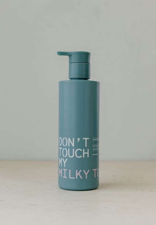 Увлажняющий лосьон с растительными церамидами DONT TOUCH MY SKIN MILKY TONER 250 мл
